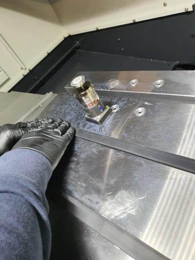 ohne Hilfsmittel in die Nut einlegbar
